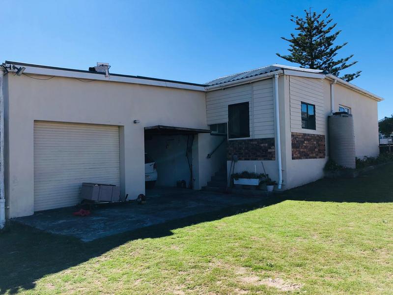 4 Bedroom Property for Sale in Gansbaai Central Western Cape